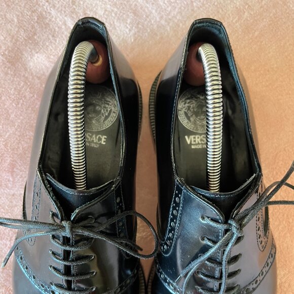 Versace Patent Leather Dress Shoes in Black - Sz 41 - US 8, 8.5. Made in Italy main image 8